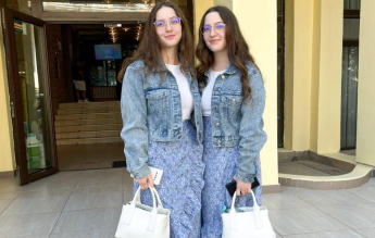 Surori gemene, admise cu aceeași medie la aceeași facultate