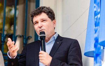 Nicușor Dan: În România se învață prea mult la nivelul școlii și al liceului