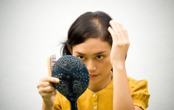 Căderea părului, o problemă? Ce putem face