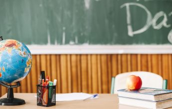 Prahova: 1500 de profesori suplinitori și pensionari acoperă lipsa de personal din școli