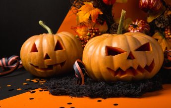 Filme de Halloween pe care le poți vedea acasă cu copiii tăi