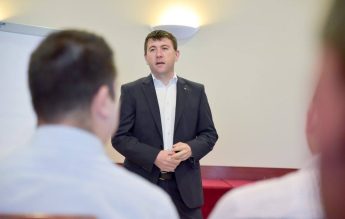 17 absolvenți de etnie maghiară care nu au luat BAC-ul la limba română dau în judecată Min. Educației