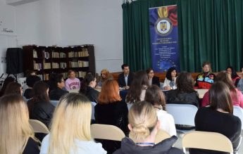 Elevele unui Colegiu Național au fost duse în vizită la Penitenciarul Târgșor