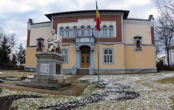 7000 de elevi din Iași învață după-amiază. Clase cu 35 de elevi la școlile din centru