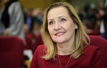 Elena Lasconi: ISJ-urile sunt o sursă de politizare și corupție. Profesorii, părinții și elevii ar trebui să ia deciziile în școli