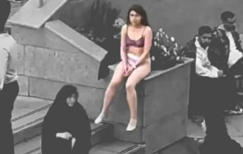 Studenta din Iran care a protestat împotriva purtării vălului, internată la psihiatrie