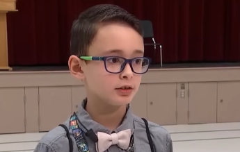 Un elev de 8 ani a salvat viața unui coleg cu manevra Heimlich