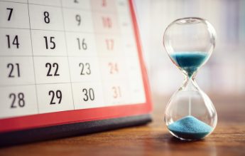 OFICIAL Profesorii au dreptul la 62 de zile de concediu de odihnă în anul 2025