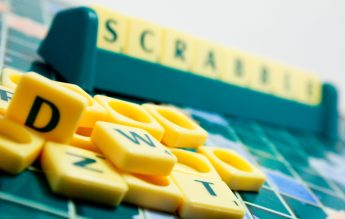Nigel Richards e campion la scrabble în spaniolă și franceză, fără să știe cele două limbi