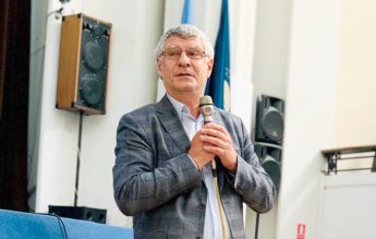 Prof. Liviu Papadima: Frați români din diaspora, treziți-vă! Frați români din România, treziți-vă!