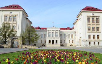 ”Primul student din familie”, proiect lansat de UMF Iași pentru 352 de elevi și studenți
