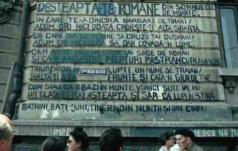 Cum va conserva Universitatea din București mesajele de pe ziduri rămase de la Revoluție