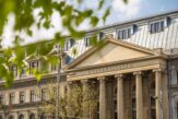 Universitatea din București, sondaj în ziua alegerilor: „Cine a bătut mai rău studenții?”