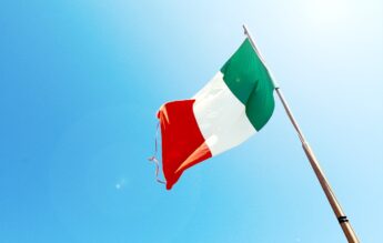 Un profesor italian a fost bătut de un tânăr după o discuție despre fascism