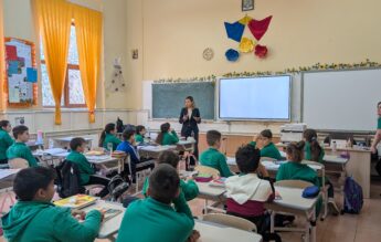 Proiect educațional pilot realizat de o școală privată internațională în parteneriat cu o școală de stat