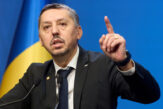 Ministrul David, mesaj către tineri: Refuzați patriotismul semidoct, agresiv și xenofob!