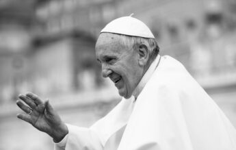 BREAKING Papa Francisc a murit