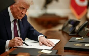 Trump a invitat elevi la evenimentul de desființare a Departamentului de Educație