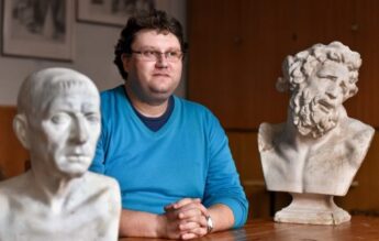 Prof. Doru Căstăian: Elevii mei au ajuns de un pragmatism înfiorător. Ce nu e pentru examen nu există
