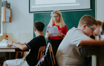 Teach for Romania lnsează programul „Școli strategice” în județul Brașov