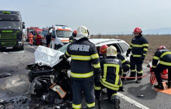O studentă care a supraviețuit accidentului în care și-a pierdut părinții are nevoie de ajutor