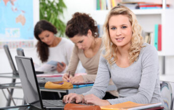 EXAMENE 2025. Platforma digitalizată va interveni automat la diferențe de notare mai mari de un punct
