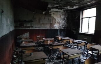 Școală incendiată intenționat, la Galați. Un suspect a fost reținut de polițiști