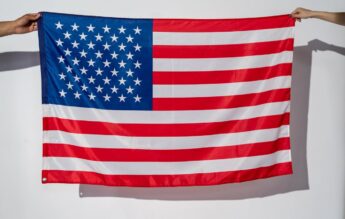 Deportarea activistului Mahmoud Khalil, blocată temporar de un judecător american