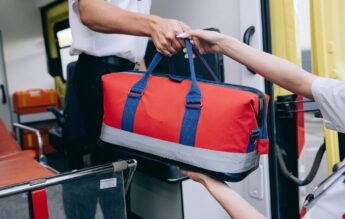 Un elev a ajuns la spital cu atac de panică, după un scandal între părinți