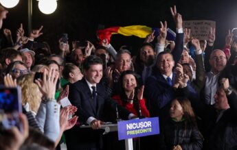Nicușor Dan, felicitat de prestigioasa École normale supérieure din Paris