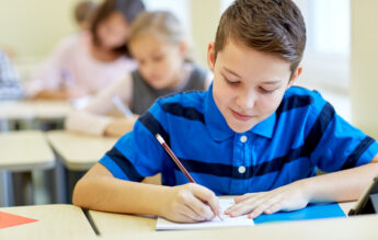 Lupta pentru admitere în clasa a V-a. Șase copii pe un loc la Colegiul Național din Iași