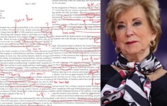 Scrisoare plină de greșeli trimisă la Harvard de secretarul Educației, corectată ca la școală