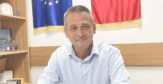 Un primar vrea să îi lase pe elevi fără hârtie igienică și microbuz, din cauza rezultatelor slabe