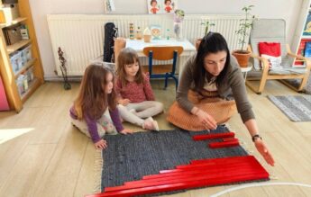 Educația în Montessori, un stil de viață pentru cei mici