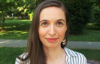 Fără fraze prea lungi sau gerunzii inutile – sfaturile prof. Cristina Tunegaru pentru Evaluarea Națională