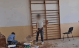Elevi scoși de la ore și puși să care moloz pentru a nu rămâne corigenți