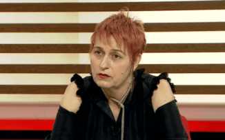 Ionela Neagoe: „Am profesor care a doua zi vine și spune că ce au scris ieri trebuie șters”