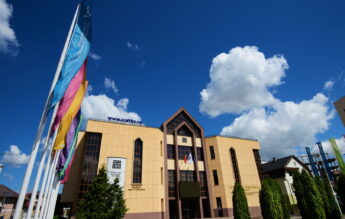 Dezbatere despre violența domestică și femicid, găzduită de Universitatea Transilvania din Brașov