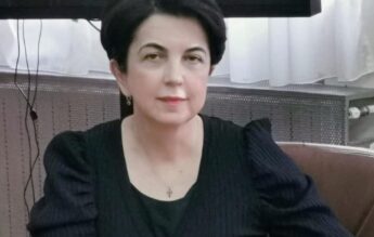 Profesorii titulari fără norne întregi vor participa la ședințe publice pentru completare, anunță șefa ISJ Iași