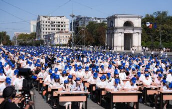 Imagini impresionante. Peste 2000 de oameni au participat la Marea Dictare Națională de la Chișinău