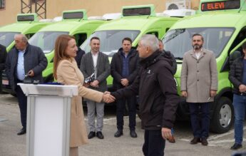 CJ Sibiu: Am plătit cel mai mic preț din țară pentru un microbuz școlar electric