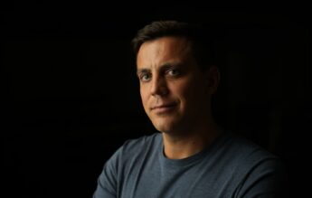 Alex Nedea de la Recorder, în fața studenților: „Nu vă trebuie talent, dar vă trebuie seriozitate”