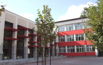 ULTIMA ORĂ Conducerea Școlii nr 195 Hamburg s-a răzgândit: nu își mai dă demisia