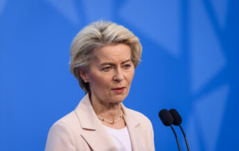 Ursula von der Leyen: Părinții, nu algoritmii, trebuie să se ocupe de creșterea copiilor. UE pregătește restricții