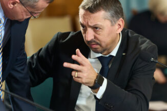 Daniel David: Liceele care pilotează planuri-cadru pot proteja normele profesorilor valoroși