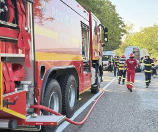 Alertă la Iași. Recipient etichetat „dioxid de sulf”, găsit în curtea unei școli