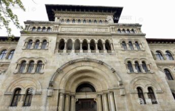 Univ. de Arhitectură: Studenții se luptă cu ploșnițele, profesorii merg în deplasări externe pe bani publici