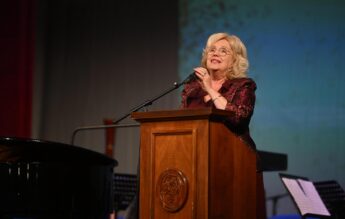 Directoarea Camelia Gavrilă: Vor fi probleme la a doua limbă străină, odată cu noile planuri-cadru