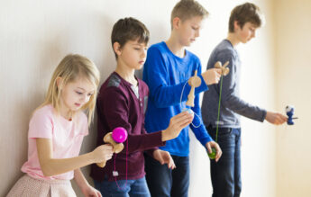 Kendama, pro sau contra?