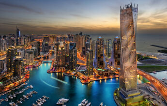 Alți 24 de elevi și profesori români sunt blocați în Dubai